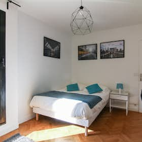 Privat rum att hyra för 730 € i månaden i Rueil-Malmaison, Avenue d'Alsace-Lorraine