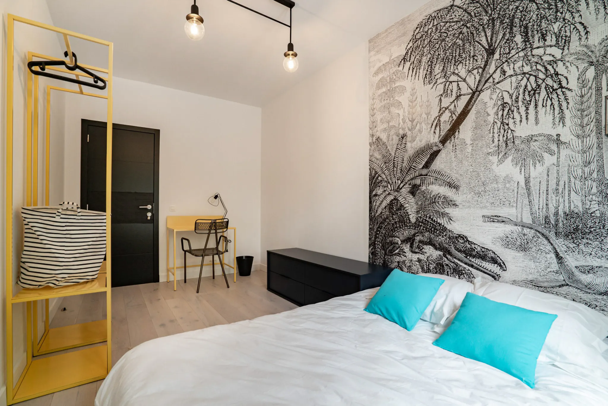 Rue Huart Chapel, Charleroi preview