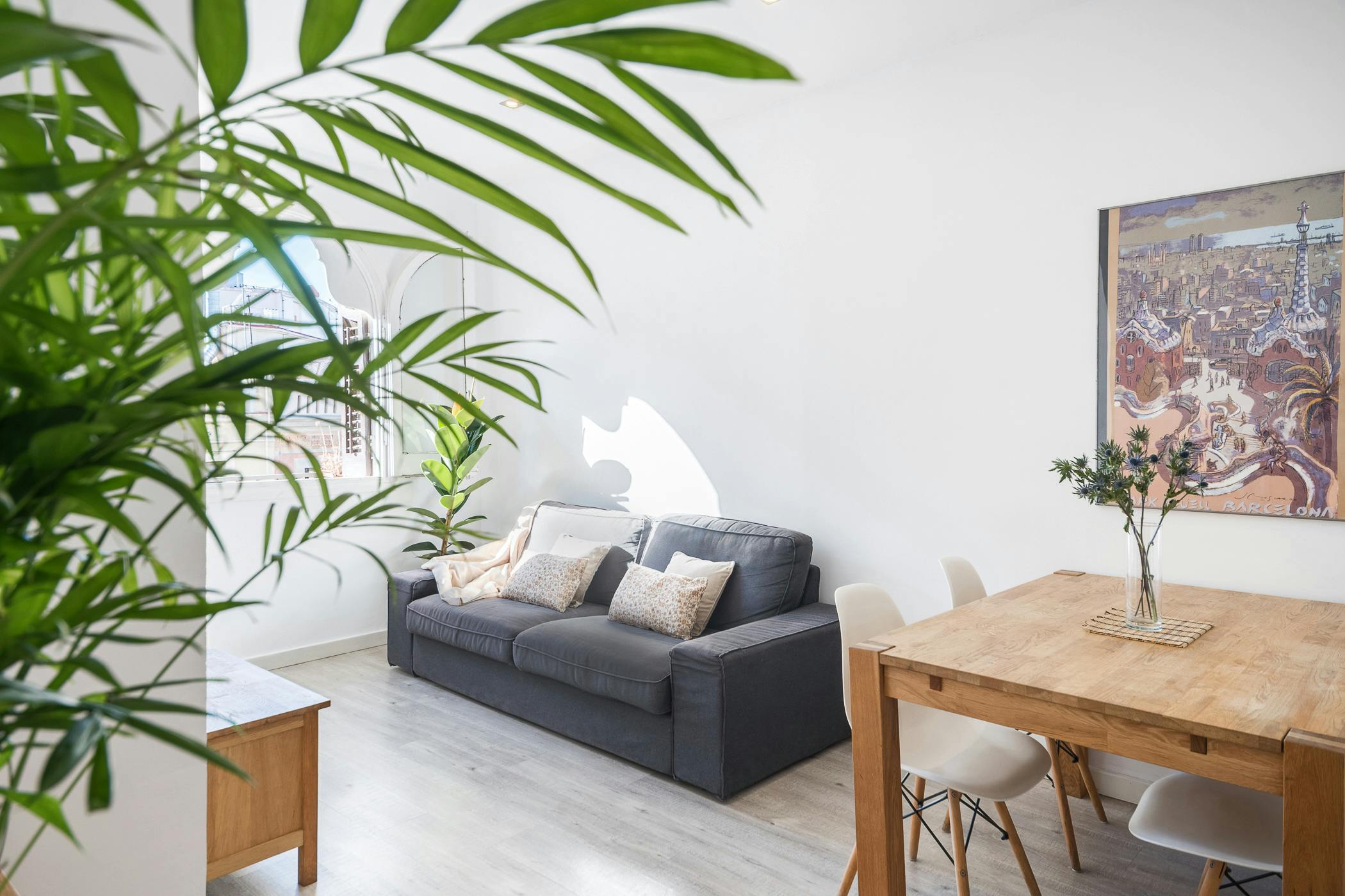 Apartment for rent for €1,800 per month in Barcelona, Carrer de Viladomat