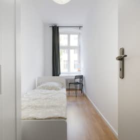 Private room for rent for €650 per month in Berlin, Wrangelstraße