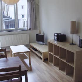 Apartment for rent for €1,040 per month in Brussels, Rue de Pascale