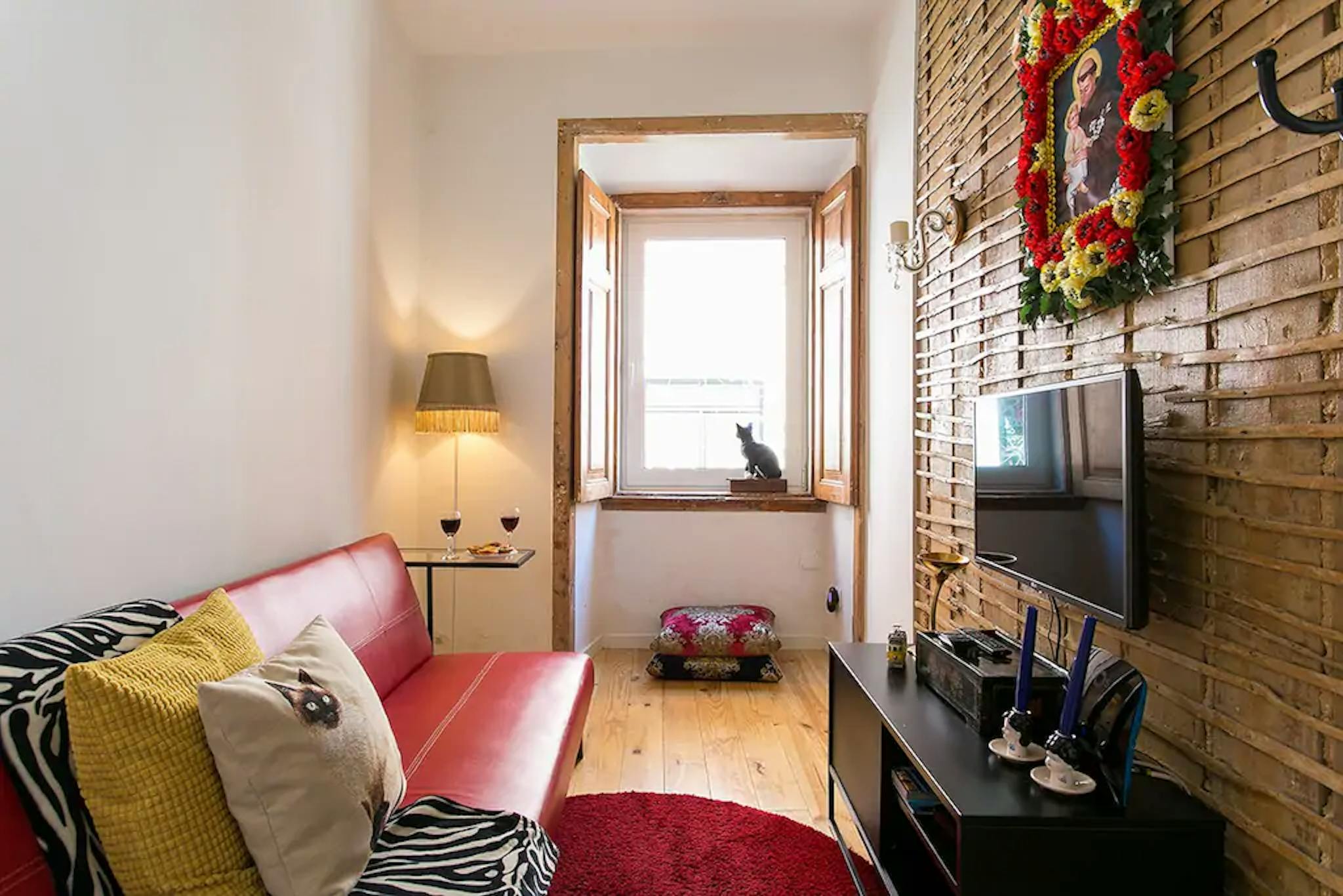 Calçada da Bica Pequena, Lisbon preview