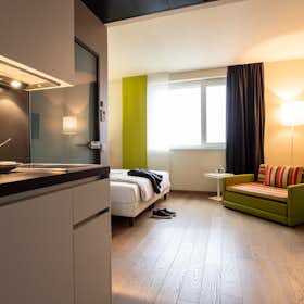 Appartamento in affitto a 2.070 € al mese a Munich, Bunzlauer Platz