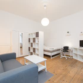 Wohnung for rent for 1.335 € per month in Berlin, Bornholmer Straße