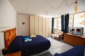 Wohnung zu mieten für 1.450 € pro Monat in Turin, Via Luigi Galvani