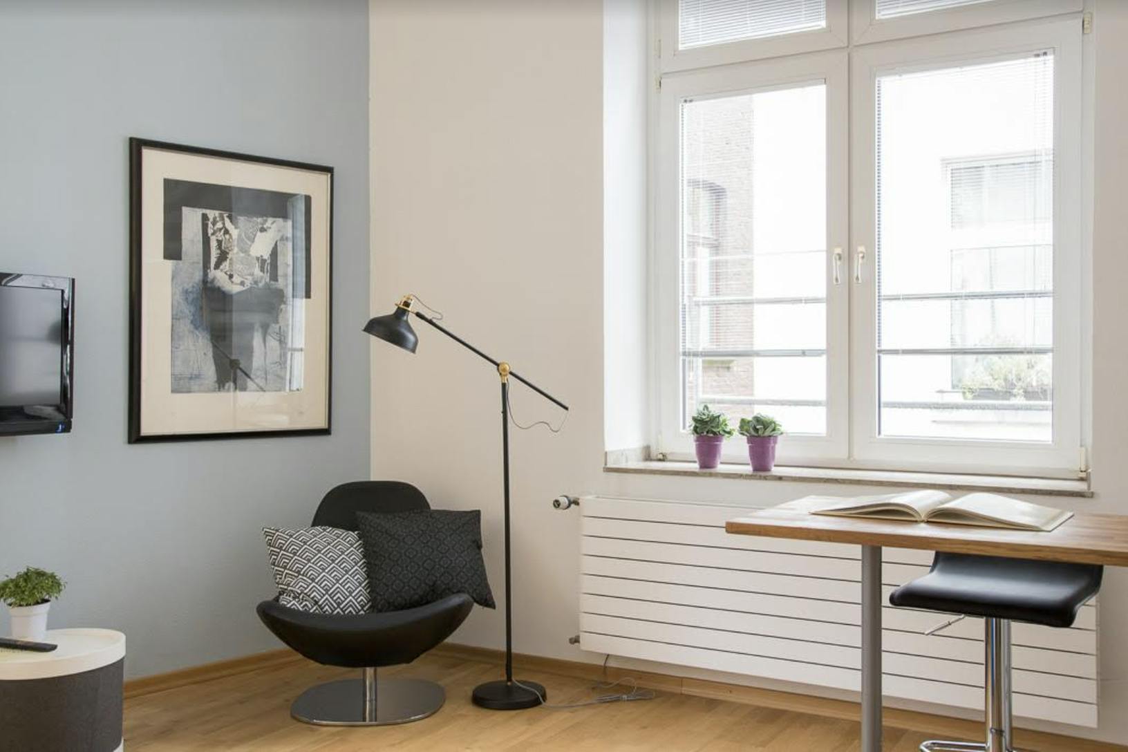 Studio for rent for €1,660 per month in Köln, Werderstraße