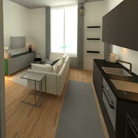 Studio for rent for €1,480 per month in Köln, Werderstraße
