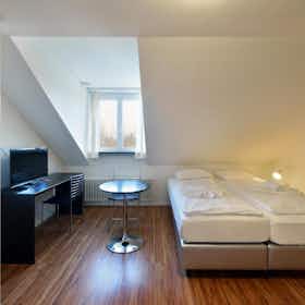 Apartment for rent for CHF 2,200 per month in Zürich, Asylstrasse