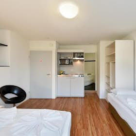 Apartment for rent for €3,568 per month in Zürich, Asylstrasse