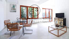 Wohnung zu mieten für 1.653 € pro Monat in Santa Margherita Ligure, Via Crosa dell'Oro
