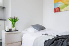Monolocale in affitto a 1.980 CHF al mese a Zürich, Dubsstrasse