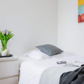 Monolocale in affitto a 1.980 CHF al mese a Zürich, Dubsstrasse