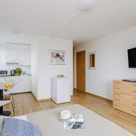 Appartement te huur voor CHF 2.100 per maand in Zürich, Friesstrasse