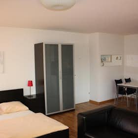 Appartement à louer pour 2 250 CHF/mois à Zürich, Friesstrasse