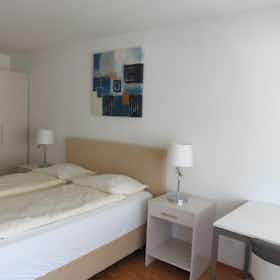 Квартира сдается в аренду за 3 804 CHF в месяц в Zürich, Friesstrasse