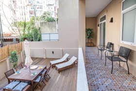 Apartment for rent for €1,869 per month in Lisbon, Rua de Macau