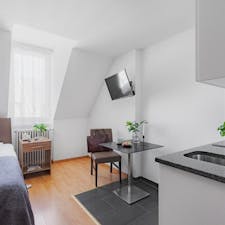 Wohnung for rent for 1.980 CHF per month in Zürich, Morgartenstrasse