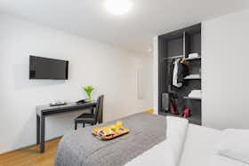 Apartamento para alugar por € 1.723 por mês em Kloten, Obstgartenstrasse