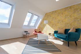 Apartment for rent for €4,500 per month in Vienna, Karlsplatz