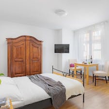 Wohnung for rent for 2.300 CHF per month in Zürich, Universitätstrasse