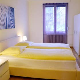Studio for rent for CHF 2,150 per month in Basel, Landskronstrasse