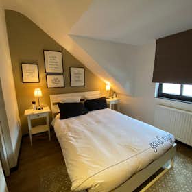 Private room for rent for €660 per month in Brussels, Rue Coppens