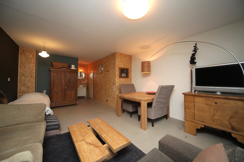 Kamer aan Groes, Eindhoven
