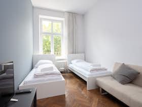 Private room for rent for PLN 1,276 per month in Cracow, ulica Józefa Dietla