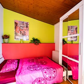 Appartement te huur voor € 990 per maand in Bonn, Frongasse