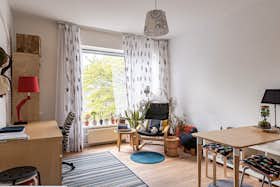 Appartement à louer pour 2 390 €/mois à The Hague, Harmelenstraat