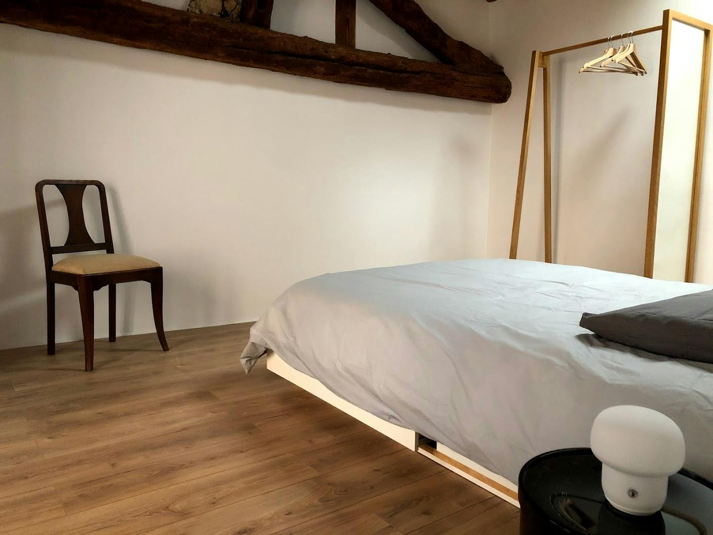 Apartment Curis-Au-Mont-D'or — photo 14