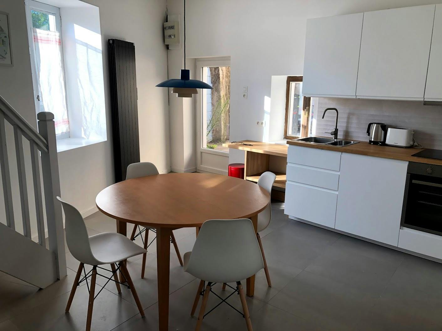 House for rent for €1,450 per month in Curis-au-Mont-d'Or, Impasse de la Planche