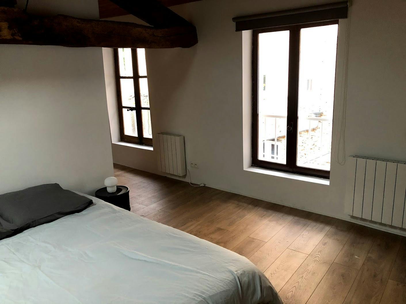 Apartment Curis-Au-Mont-D'or — photo 13