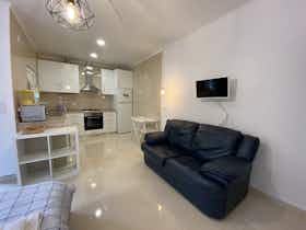 Lägenhet att hyra för 850 € i månaden i Lourinhã, Rua dos Touritas