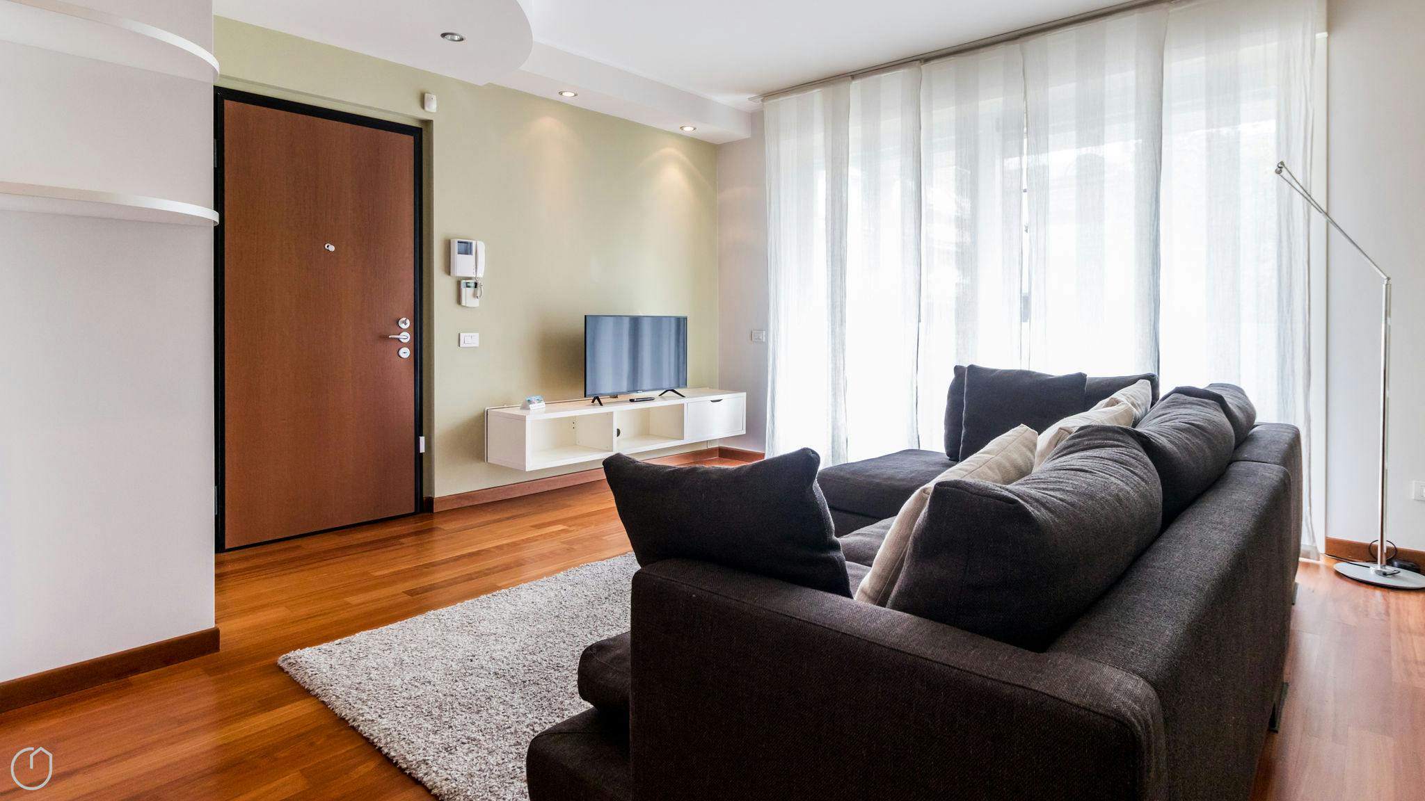 Mieszkanie do wynajęcia za 1 € miesięcznie w mieście Cernusco sul Naviglio, Via Camillo Benso di Cavour