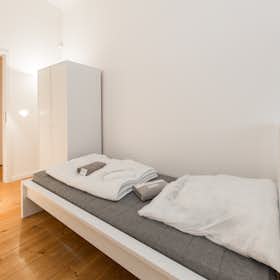 私人房间 正在以 €665 的月租出租，其位于 Berlin, Biebricher Straße