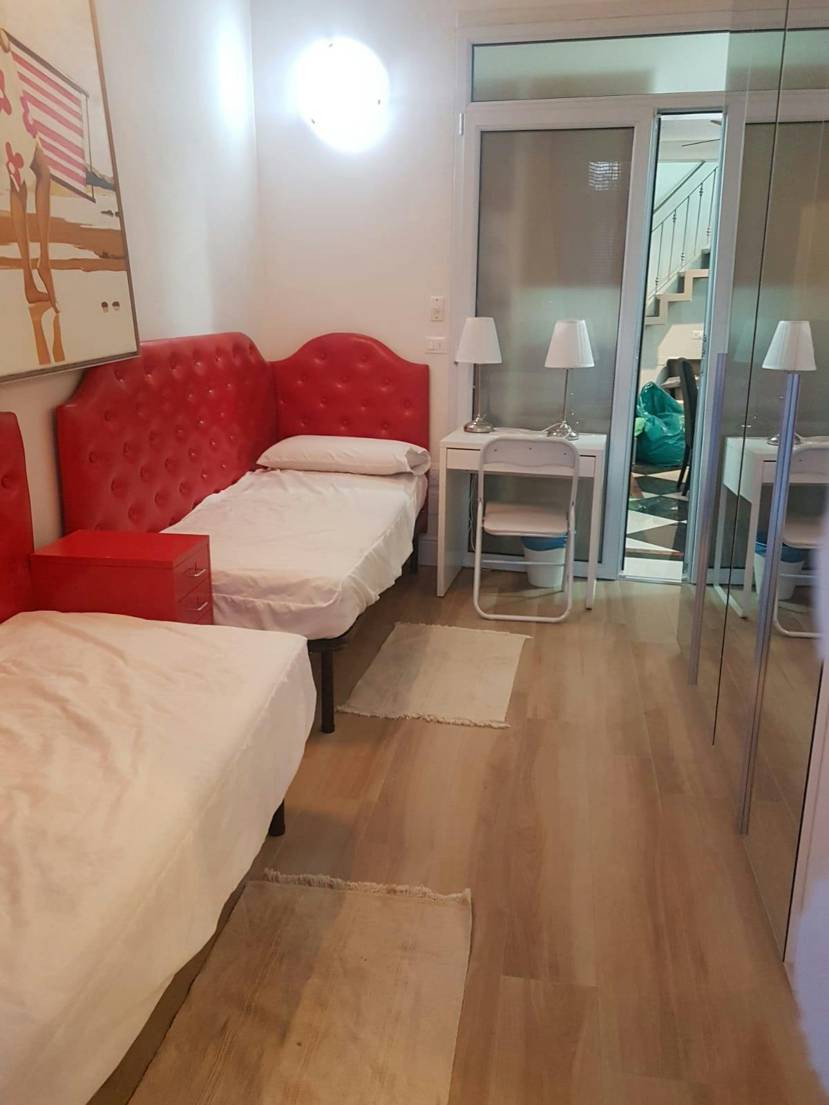 Double room Florence, 1 bed, 18m² — photo 7