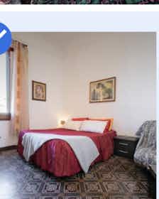 Private room for rent for €550 per month in Florence, Via Lungo l'Affrico