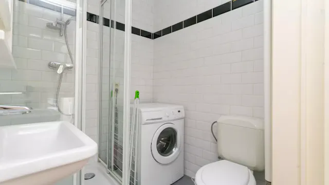 1-Bedroom Apartment in Rue de la Digue, Ixelles (1044084) room image 20