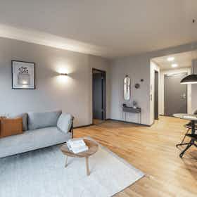 Wohnung zu mieten für 1.990 € pro Monat in Darmstadt, Am Kavalleriesand