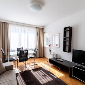 Mieszkanie do wynajęcia za 4590 CHF miesięcznie w mieście Zürich, Hammerstrasse
