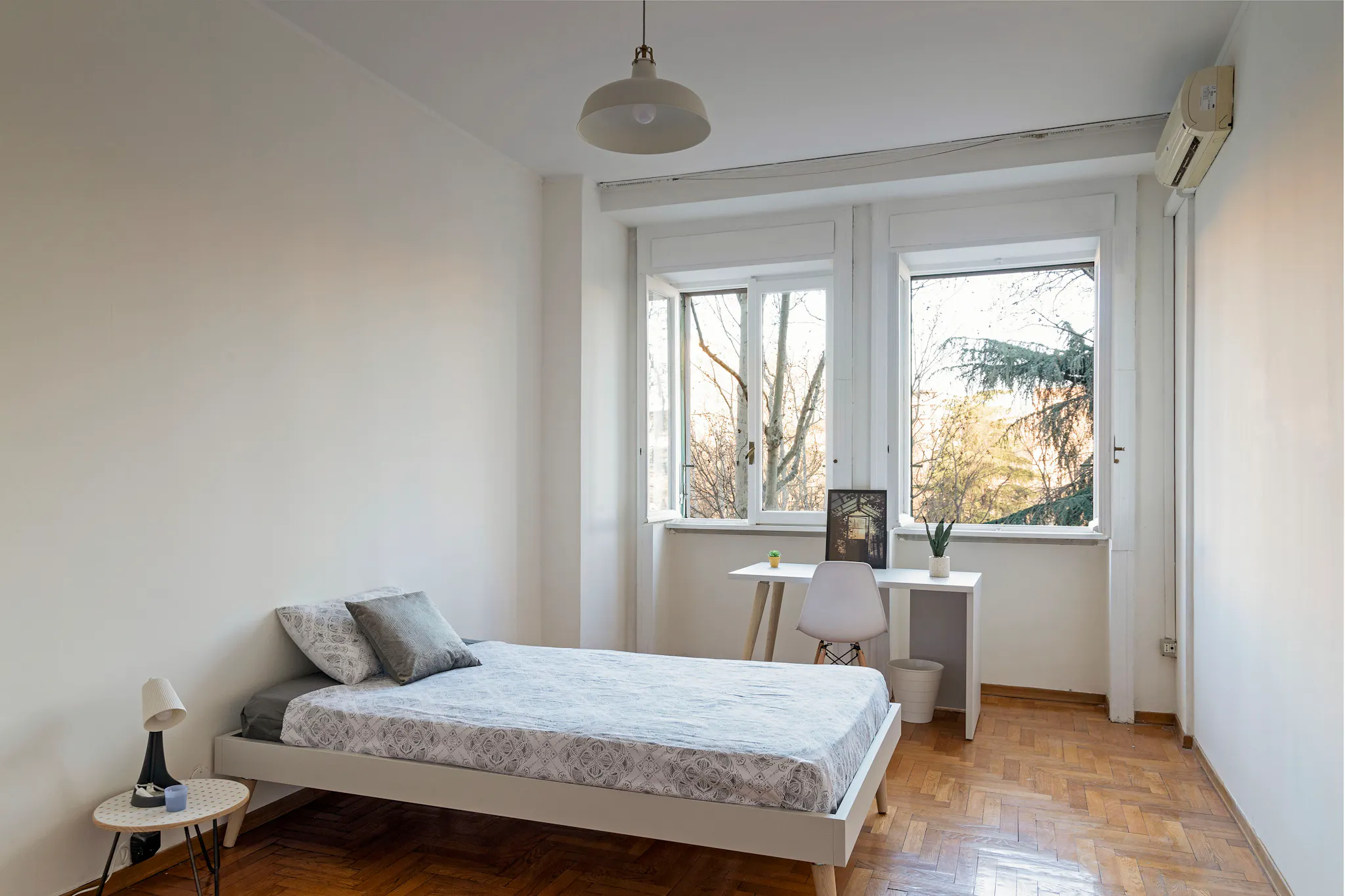 Viale Carlo Troya, Milan preview