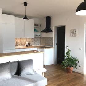 Apartment for rent for €1,300 per month in Cascais, Avenida Piemonte
