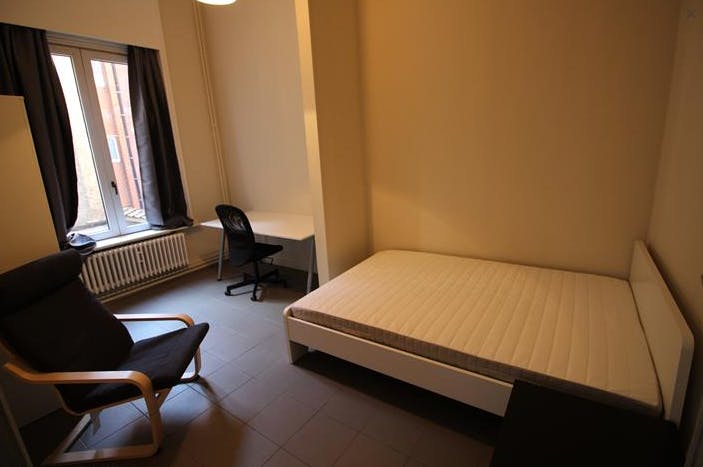 Single room Brussels, 20m² — photo 1