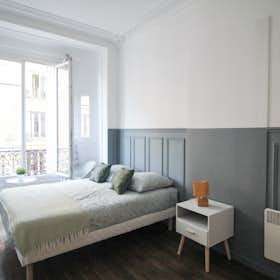 Private room for rent for €970 per month in Paris, Rue Jean-François Lépine