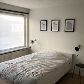 Отдельная комната сдается в аренду за 695 € в месяц в Driebergen-Rijsenburg, Damhertlaan