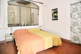 Apartment for rent for €1,200 per month in Florence, Via della Chiesa