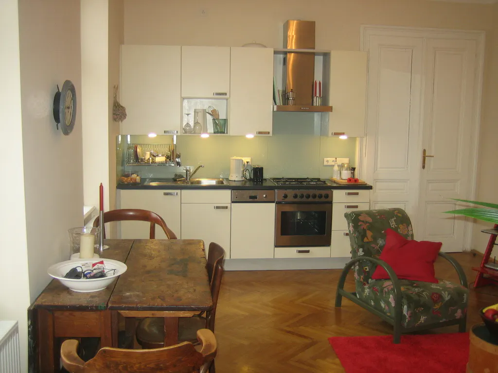 1-Bedroom Apartment in Strozzigasse, Vienna (1045608) ROOM