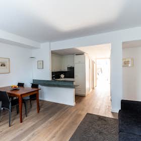 Apartment for rent for €4,595 per month in Zürich, Untere Zäune