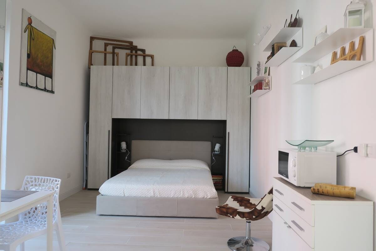 Студія за оренду для 830 EUR на місяць у Milan, Via Antonio Mambretti